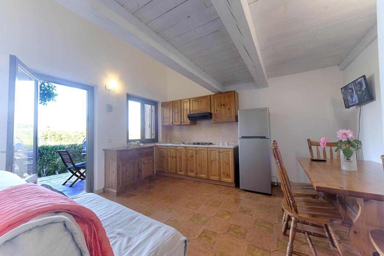 Residence Oasi E Oasi Blu Сан-Теодоро Экстерьер фото